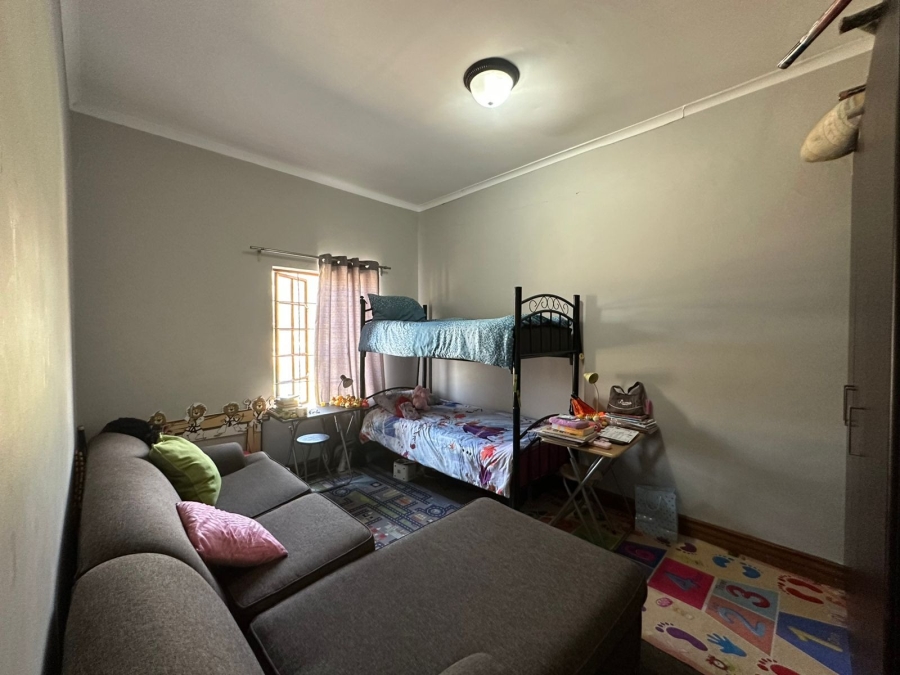 3 Bedroom Property for Sale in Meerhof North West